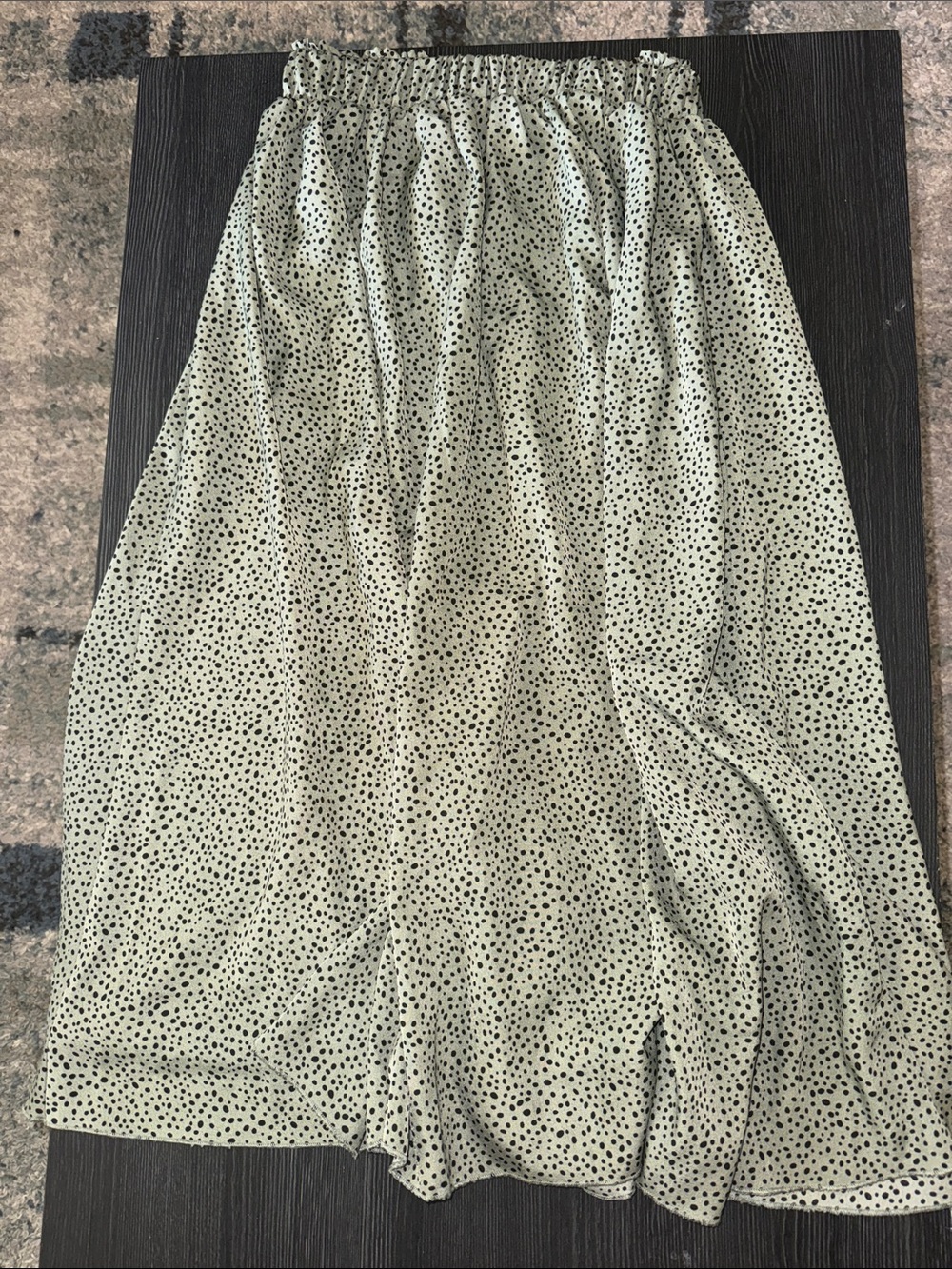 SHEIN Light Green Midi Skirt with Black Dot Print
